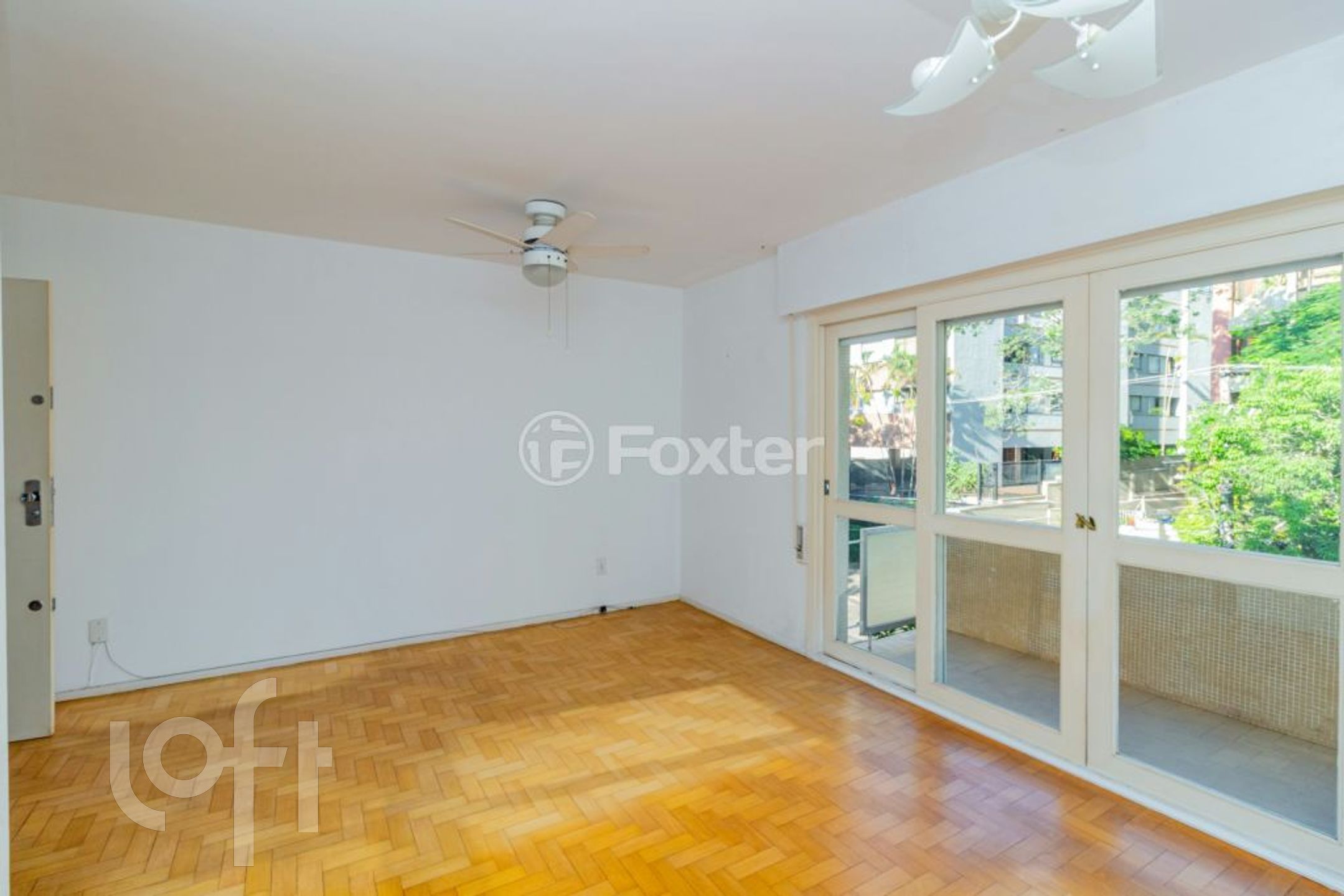 Apartamento com 108m², 3 dormitórios, 1 suíte, 2 vagas, Petrópolis em Porto Alegre