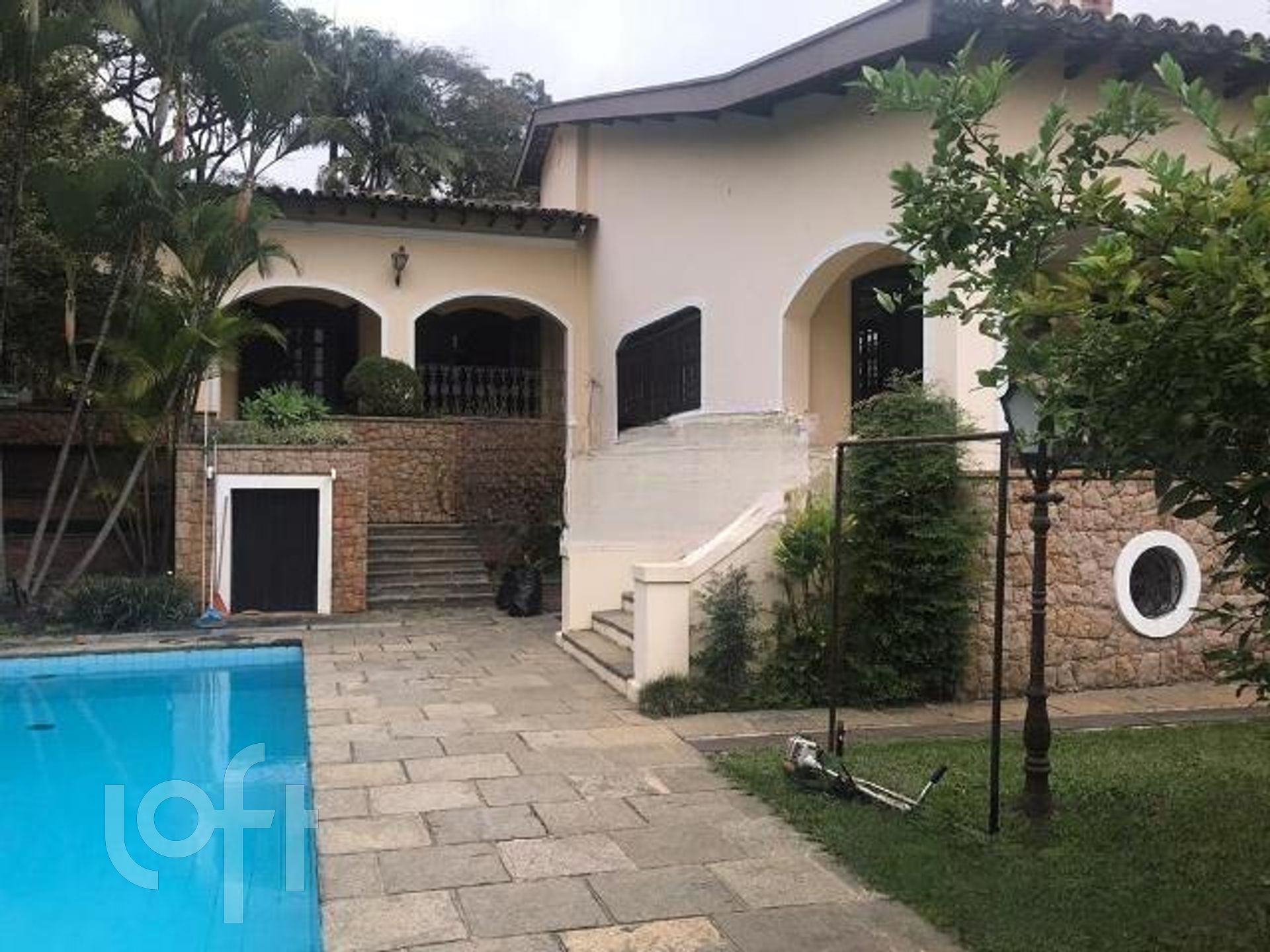 Casa à venda com 5 quartos, 620m² - Foto 2