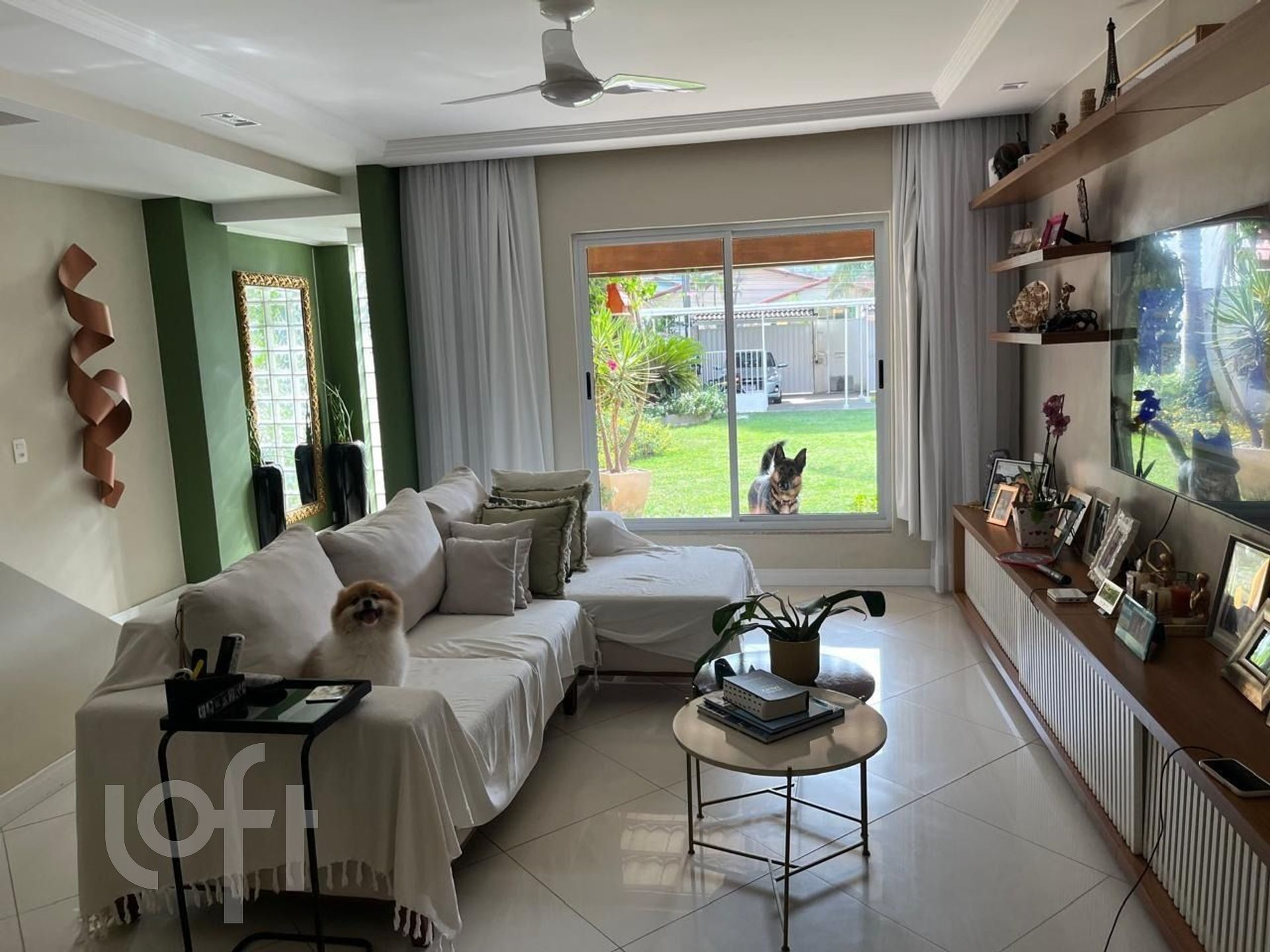 Casa à venda em Realengo com 256 m², 5 quartos, 1 suíte, 3 vagas
