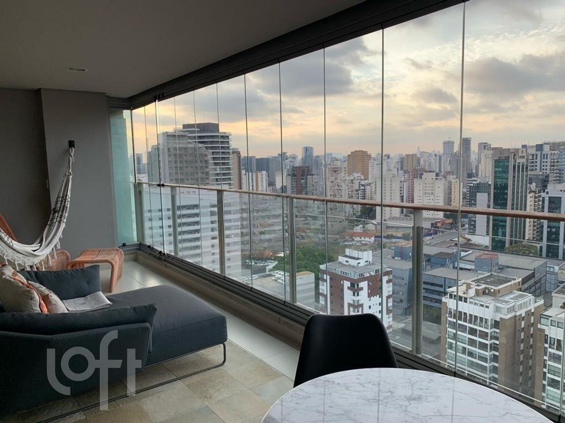 Apartamento à venda com 1 quarto, 70m² - Foto 7