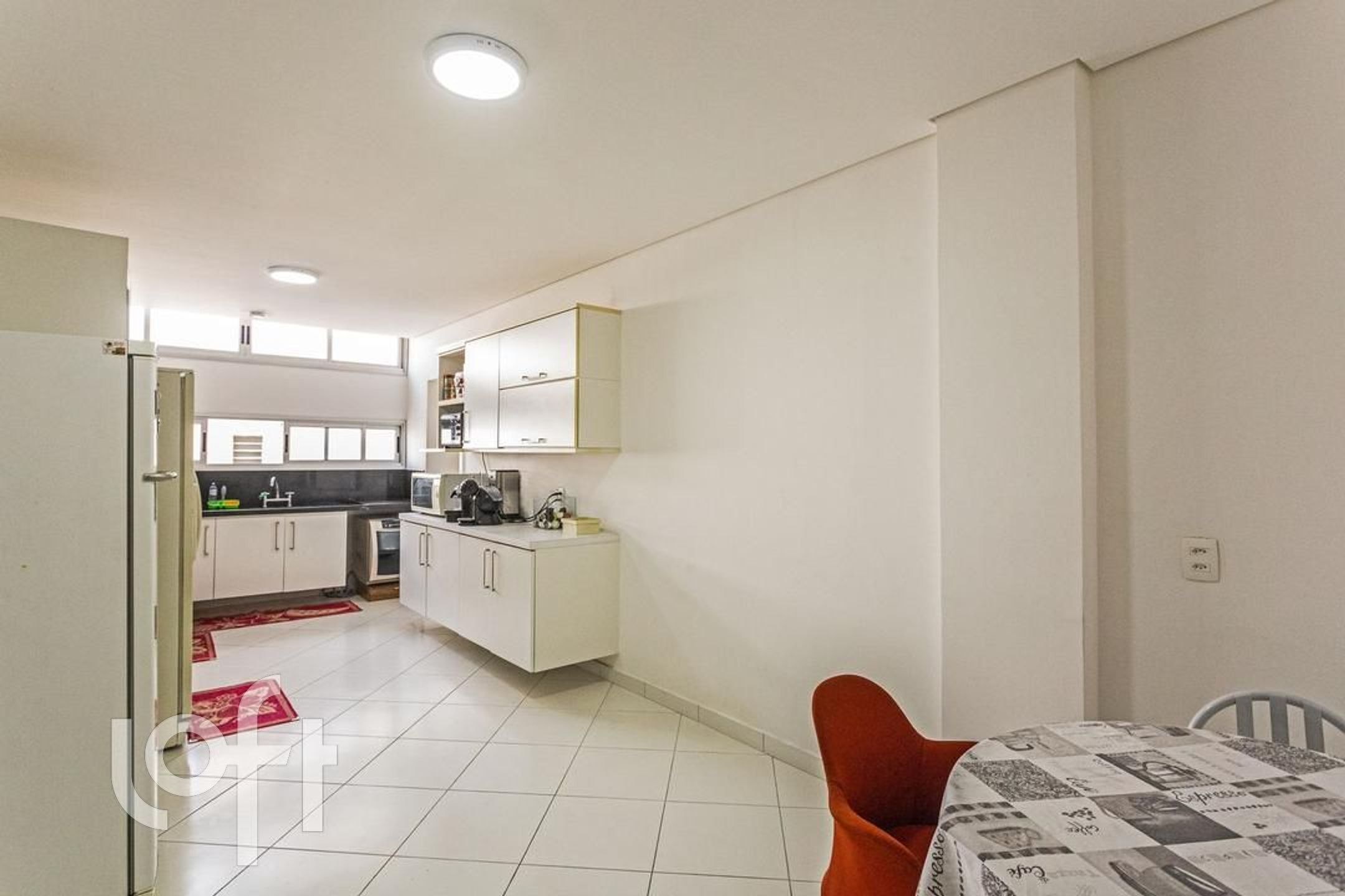 Apartamento à venda com 3 quartos, 248m² - Foto 10