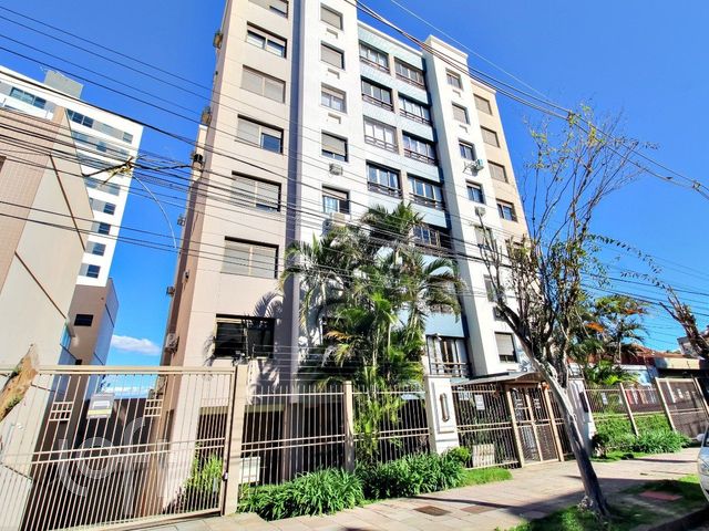 Apartamento com 67m², 2 dormitórios, 1 suíte, 1 vaga, Petrópolis em Porto Alegre