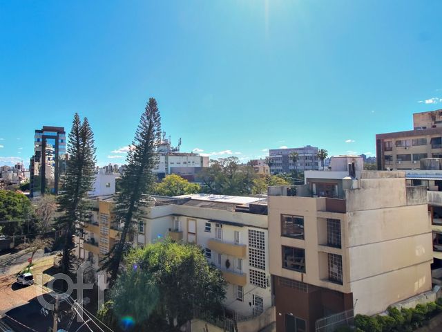 Apartamento com 67m², 2 dormitórios, 1 suíte, 1 vaga, Petrópolis em Porto Alegre