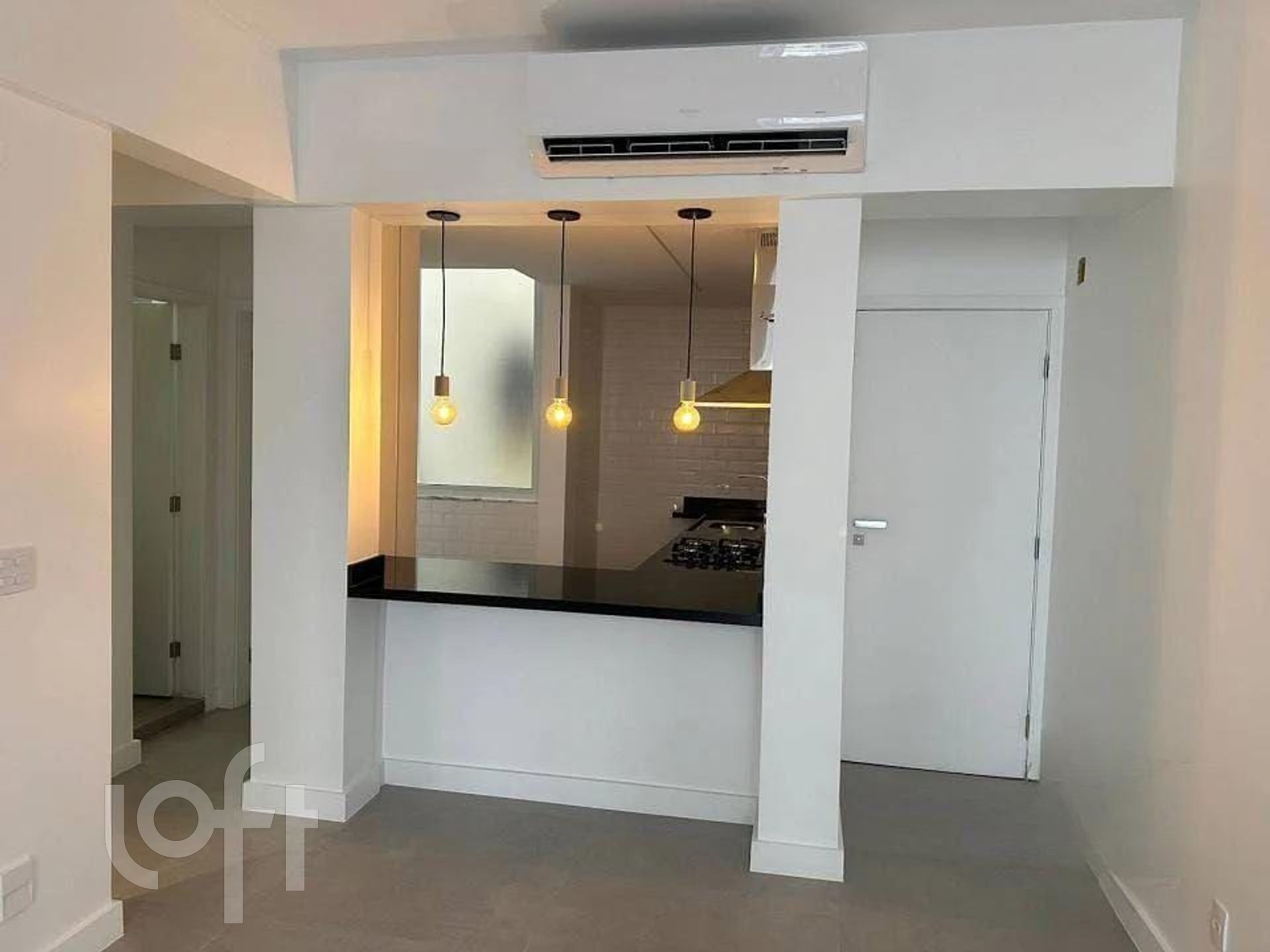 Apartamento à venda com 2 quartos, 70m² - Foto 3