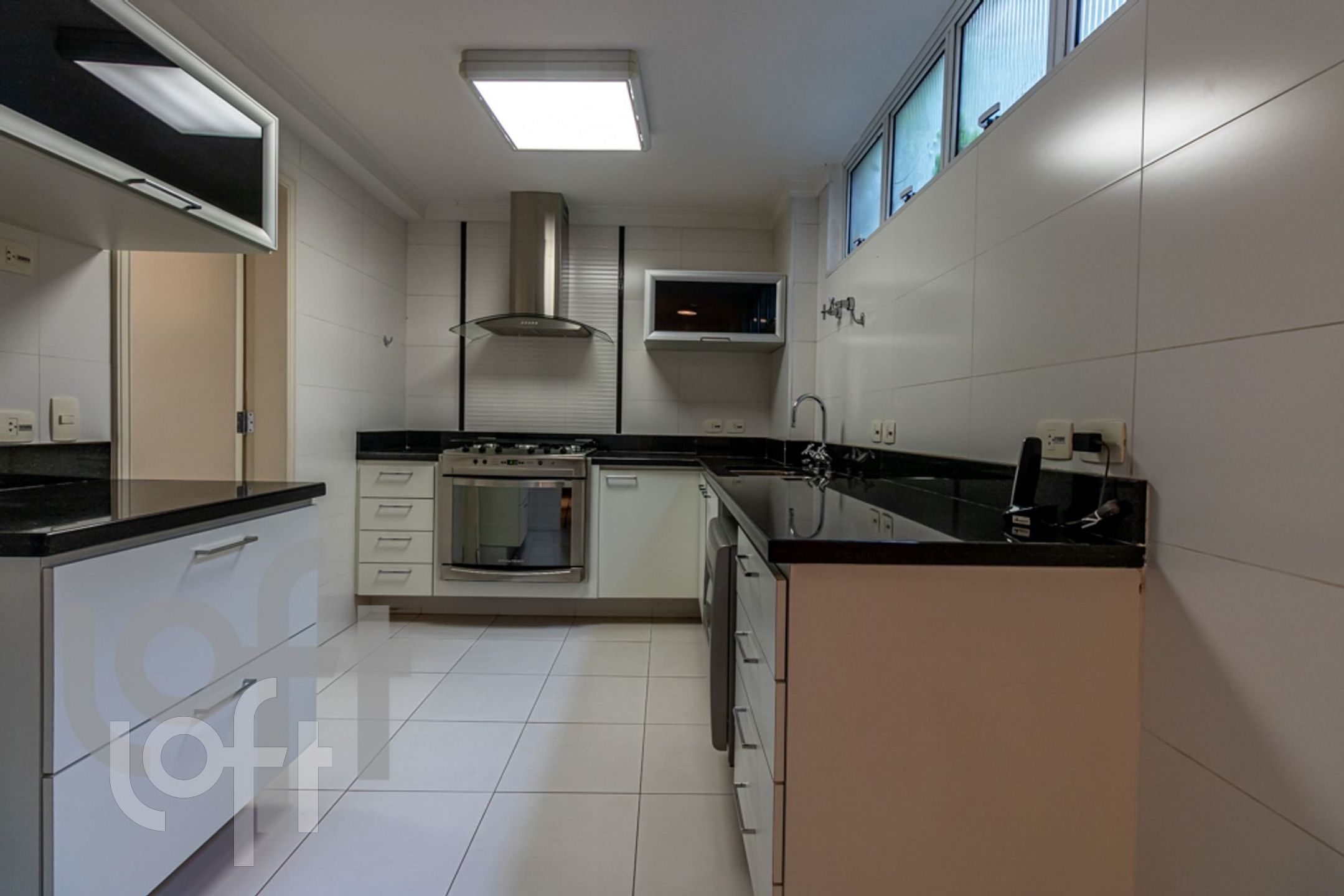 Apartamento à venda com 2 quartos, 170m² - Foto 15