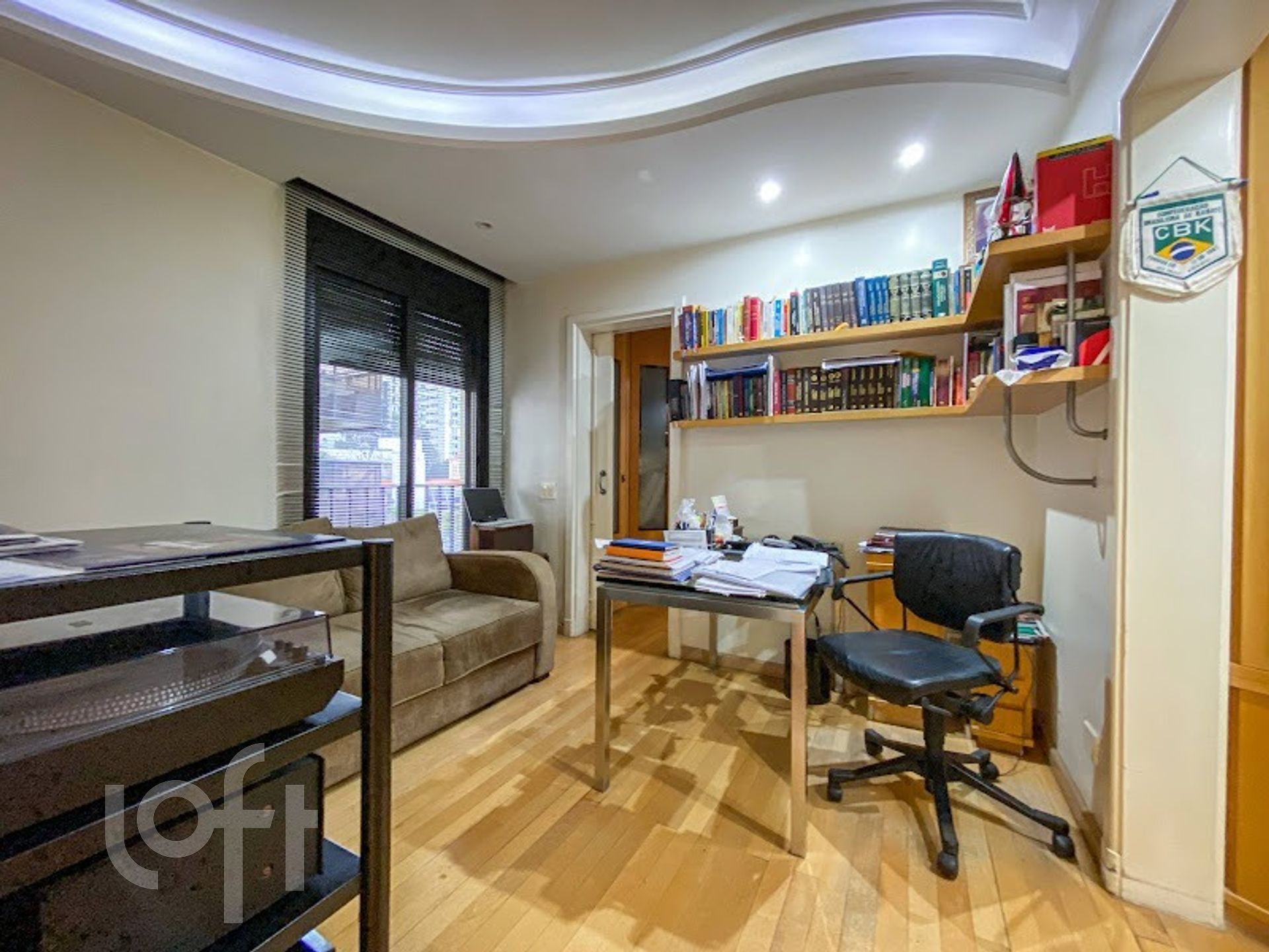 Apartamento à venda com 4 quartos, 225m² - Foto 10