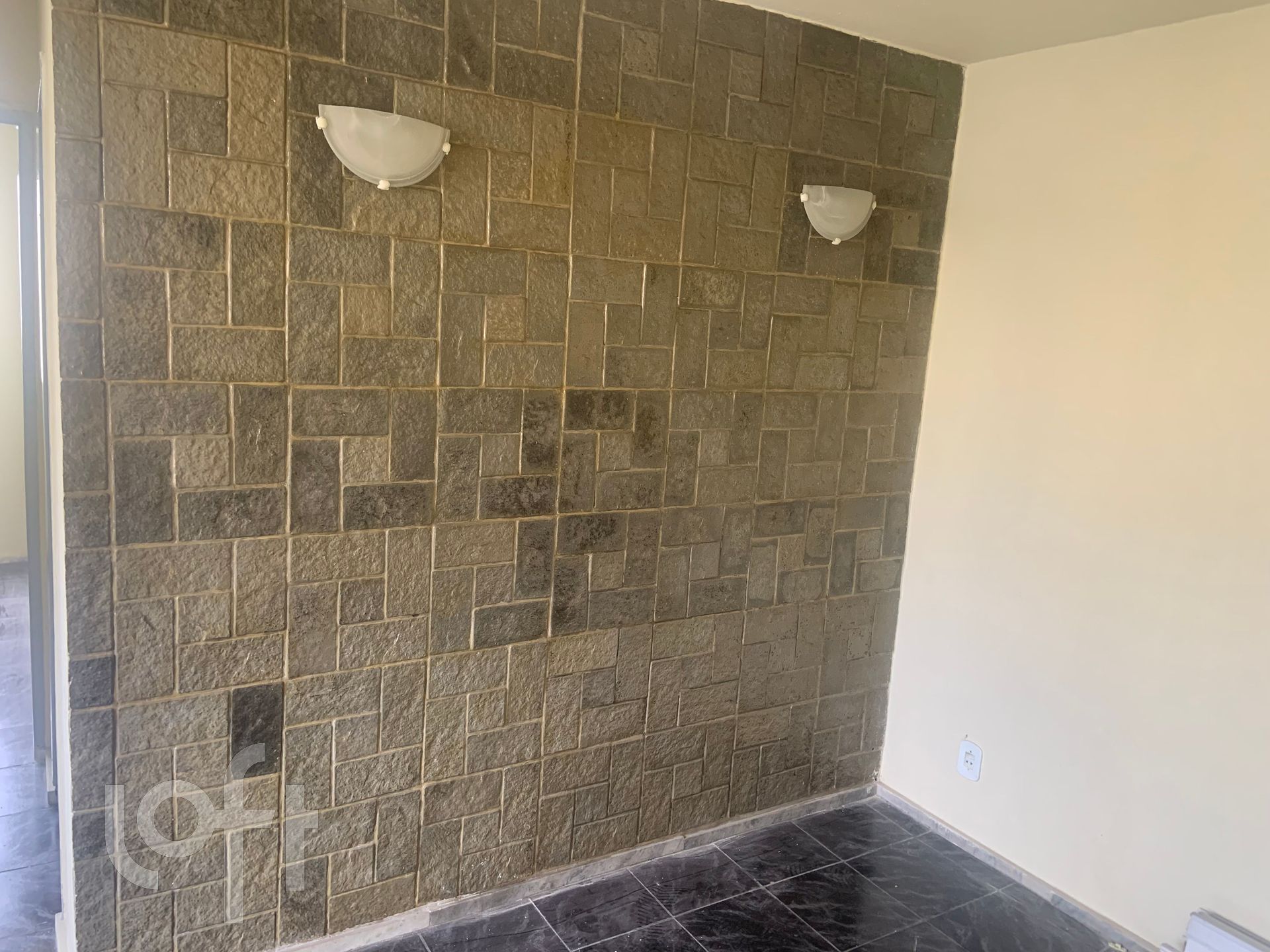 Apartamento à venda em Pavuna com 30 m², 2 quartos, 2 vagas