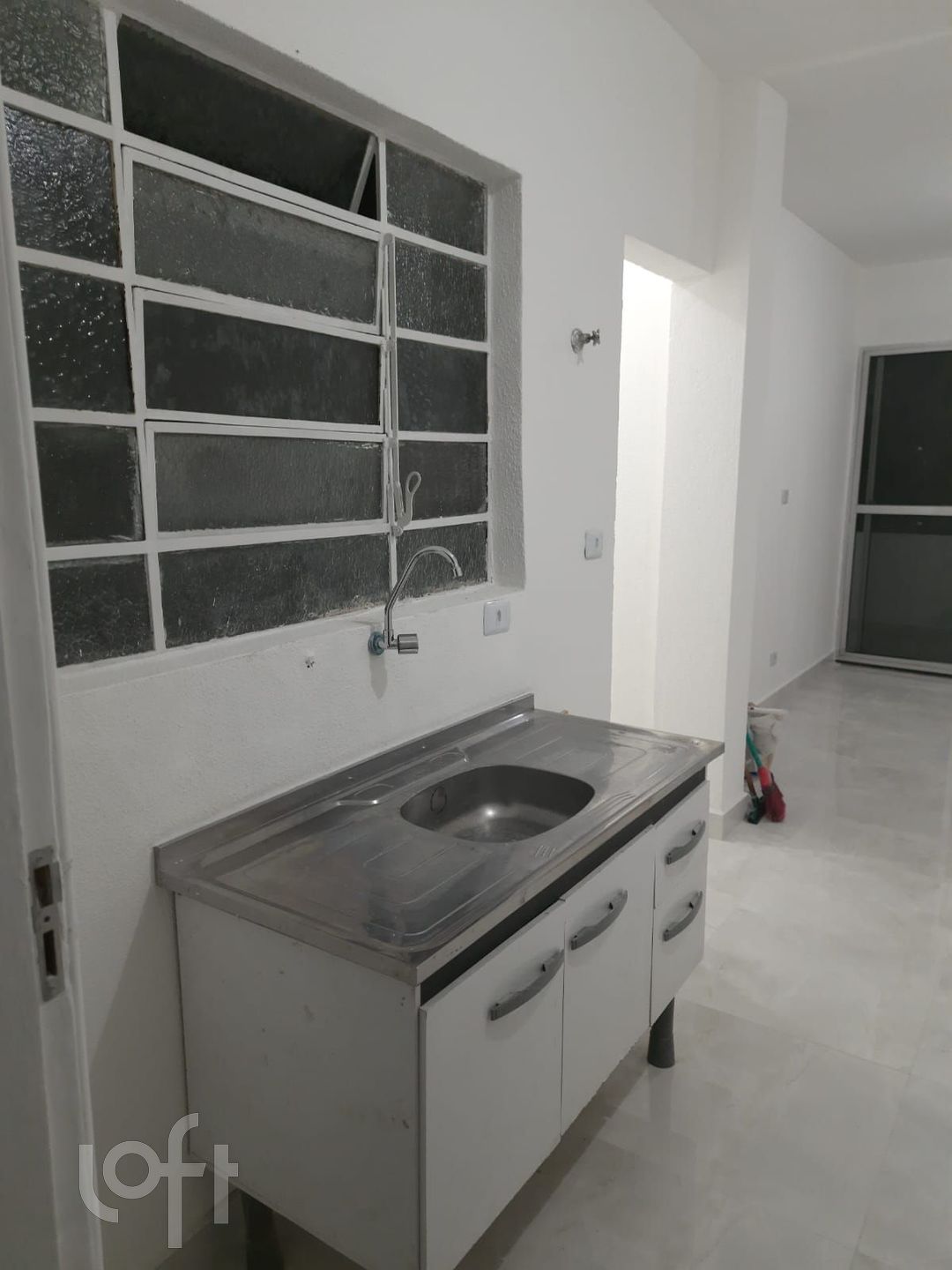 Apartamento à venda com 2 quartos, 60m² - Foto 4