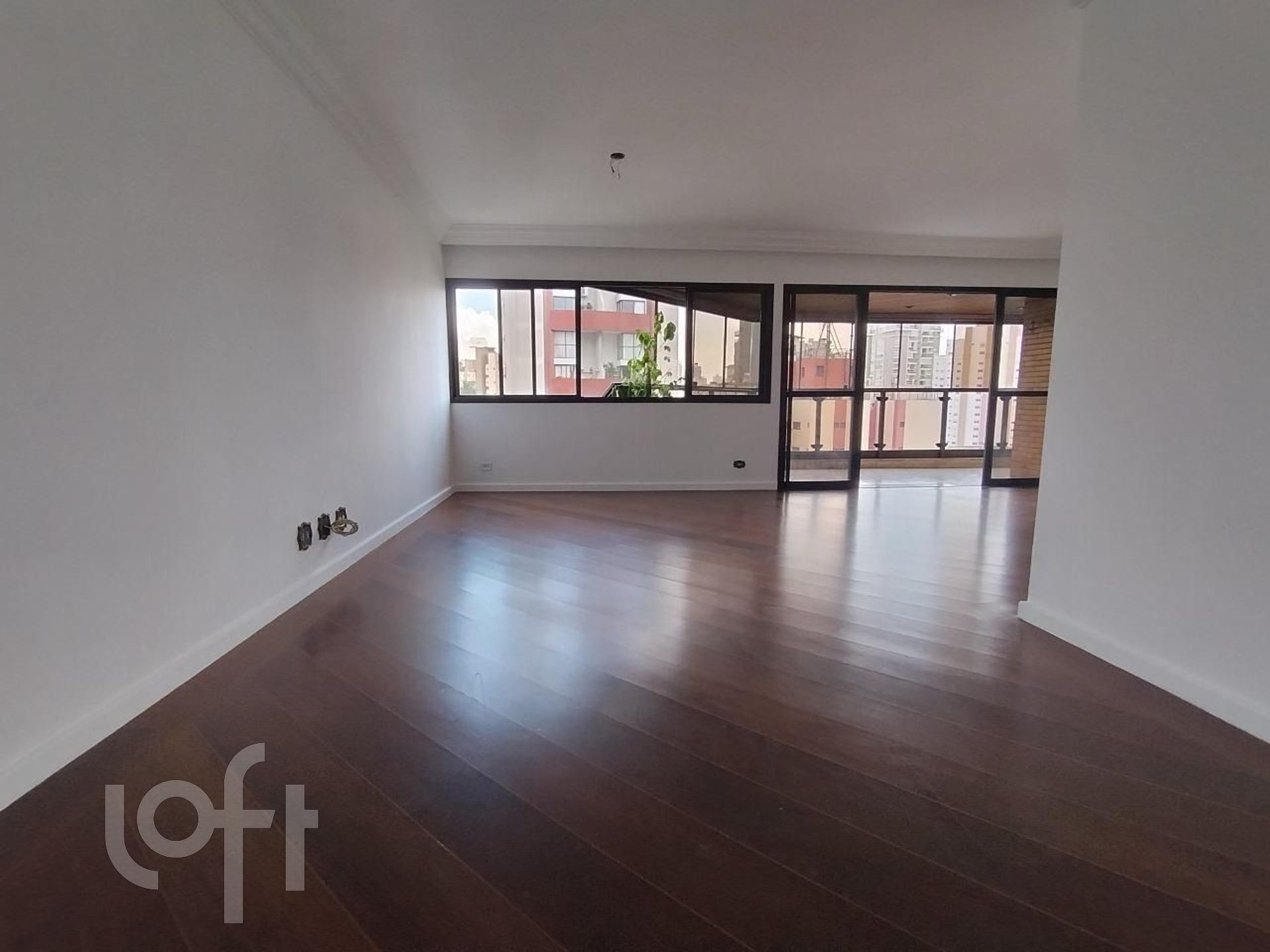 Apartamento à venda em Vila Andrade com 220 m², 3
