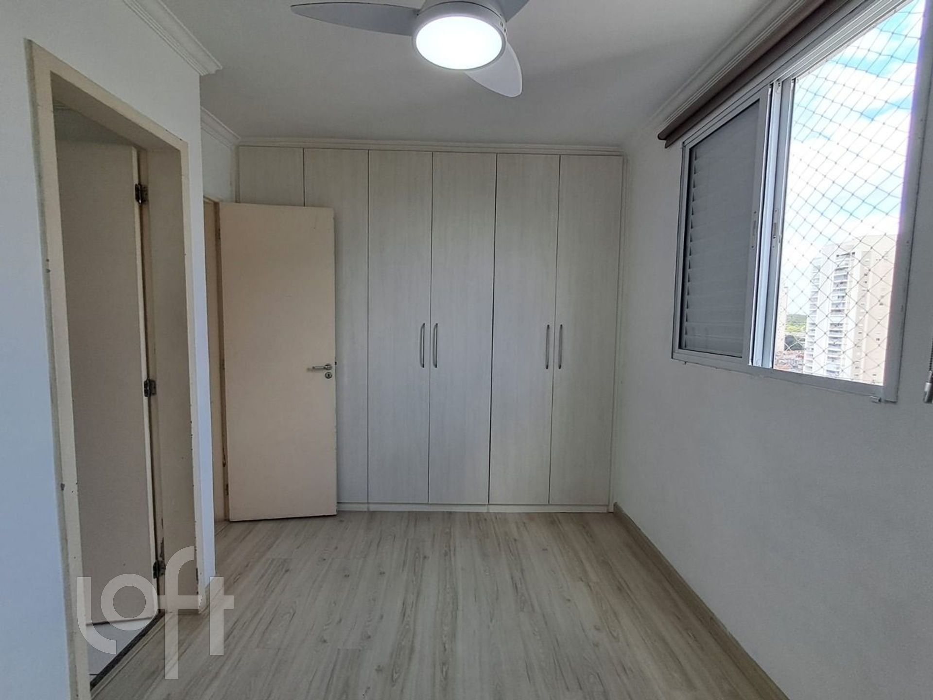 Apartamento à venda com 2 quartos, 70m² - Foto 12