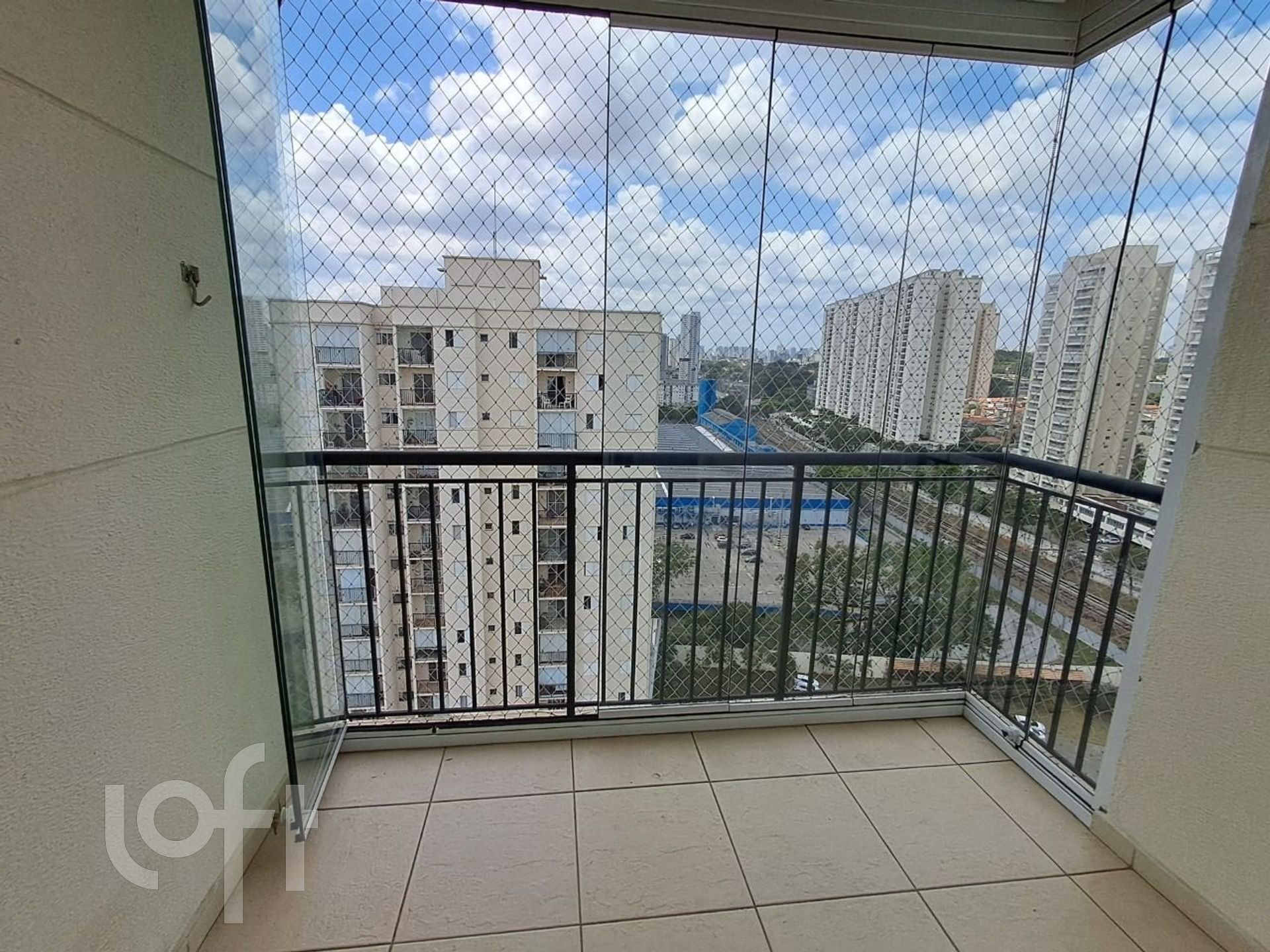 Apartamento à venda com 2 quartos, 70m² - Foto 5