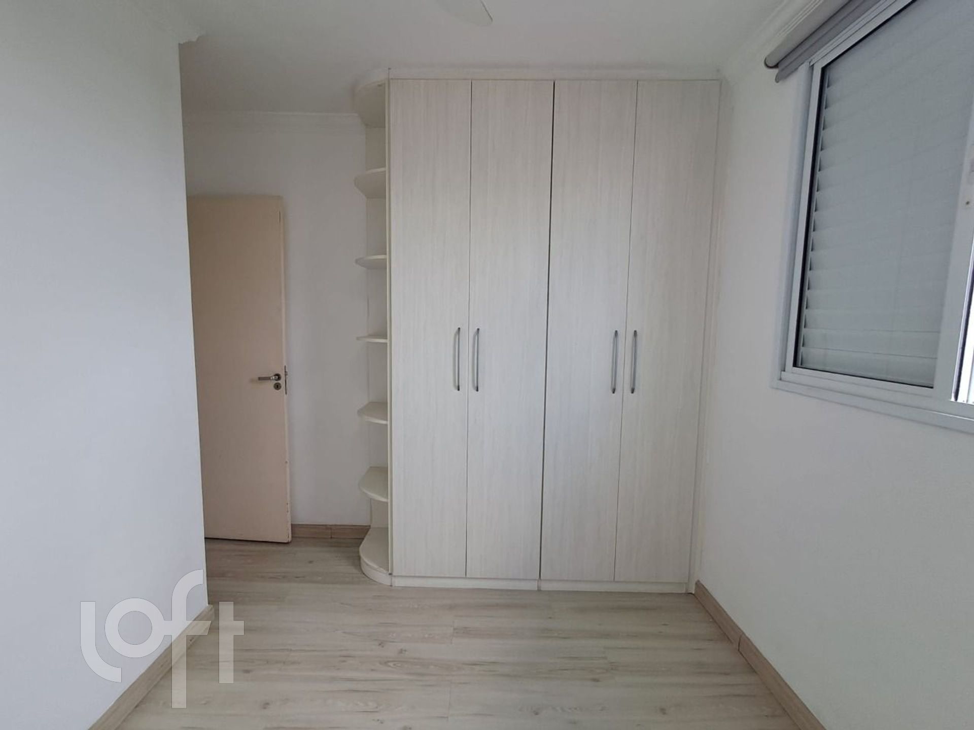 Apartamento à venda com 2 quartos, 70m² - Foto 11