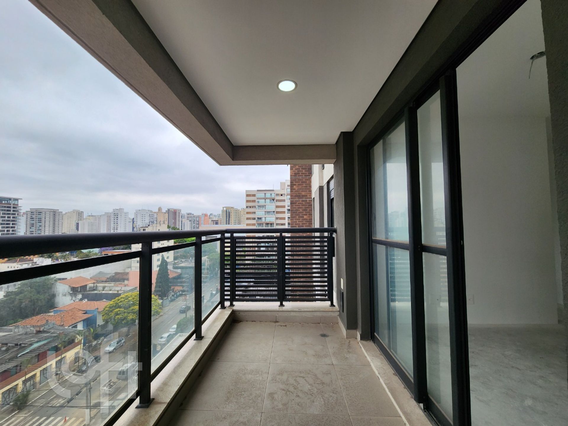 Apartamento à venda com 3 quartos, 66m² - Foto 3