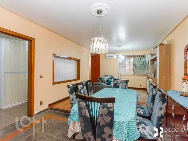 Apartamento com 128m², 3 dormitórios, 2 suítes, 1 vaga, Petrópolis em Porto Alegre