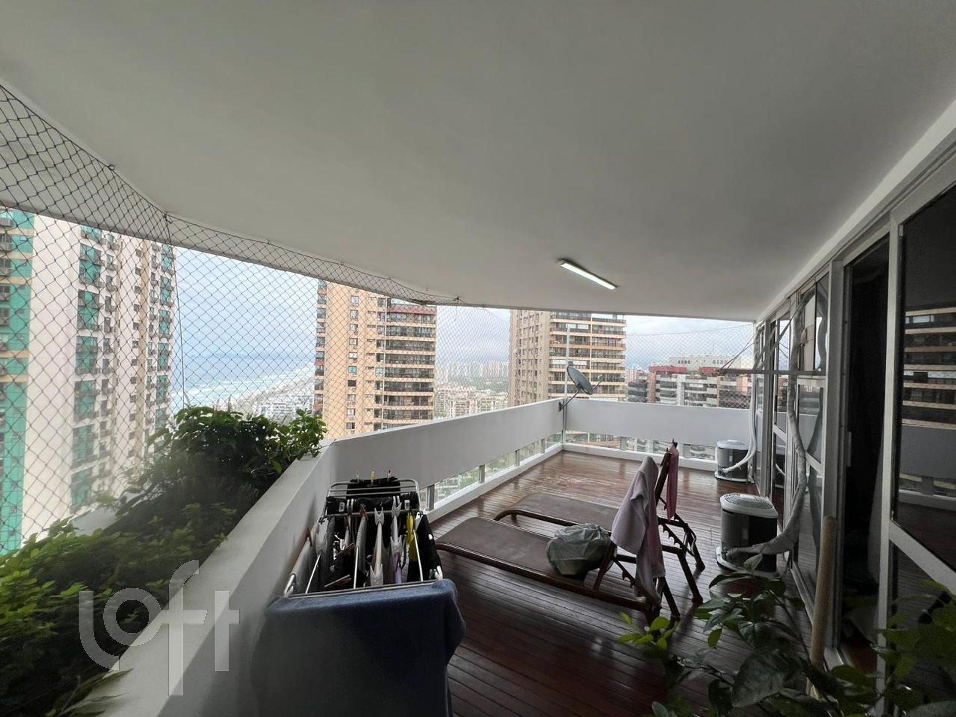 Apartamento à venda com 4 quartos, 300m² - Foto 3