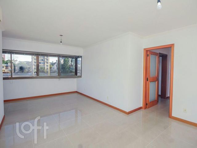 Apartamento com 82m², 2 dormitórios, 1 suíte, 1 vaga, Higienópolis em Porto Alegre