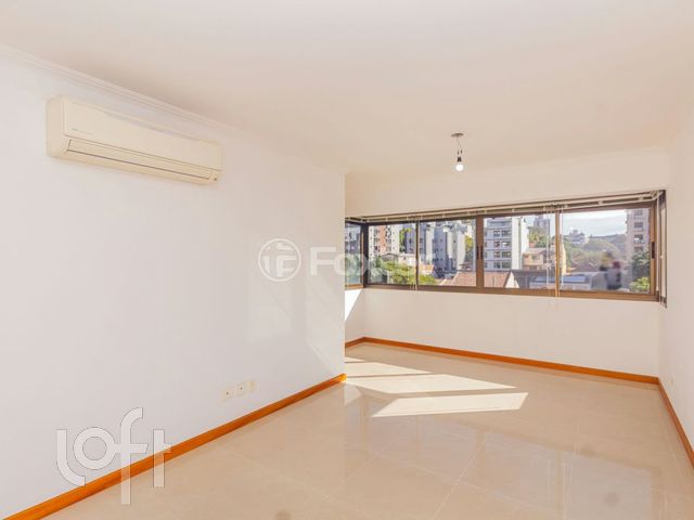 Apartamento com 82m², 2 dormitórios, 1 suíte, 1 vaga, Higienópolis em Porto Alegre