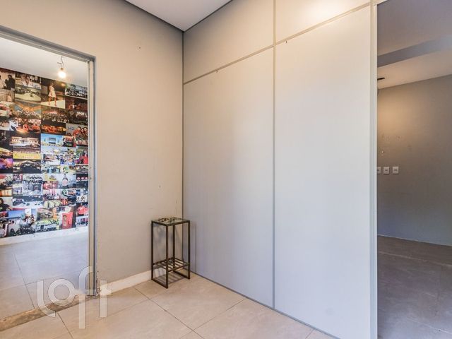 Apartamento com 132m², 3 dormitórios, 1 vaga, Independência em Porto Alegre