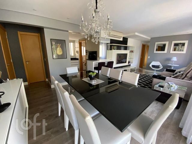 Apartamento com 92m², 2 dormitórios, 2 suítes, 2 vagas, Jardim Europa em Porto Alegre