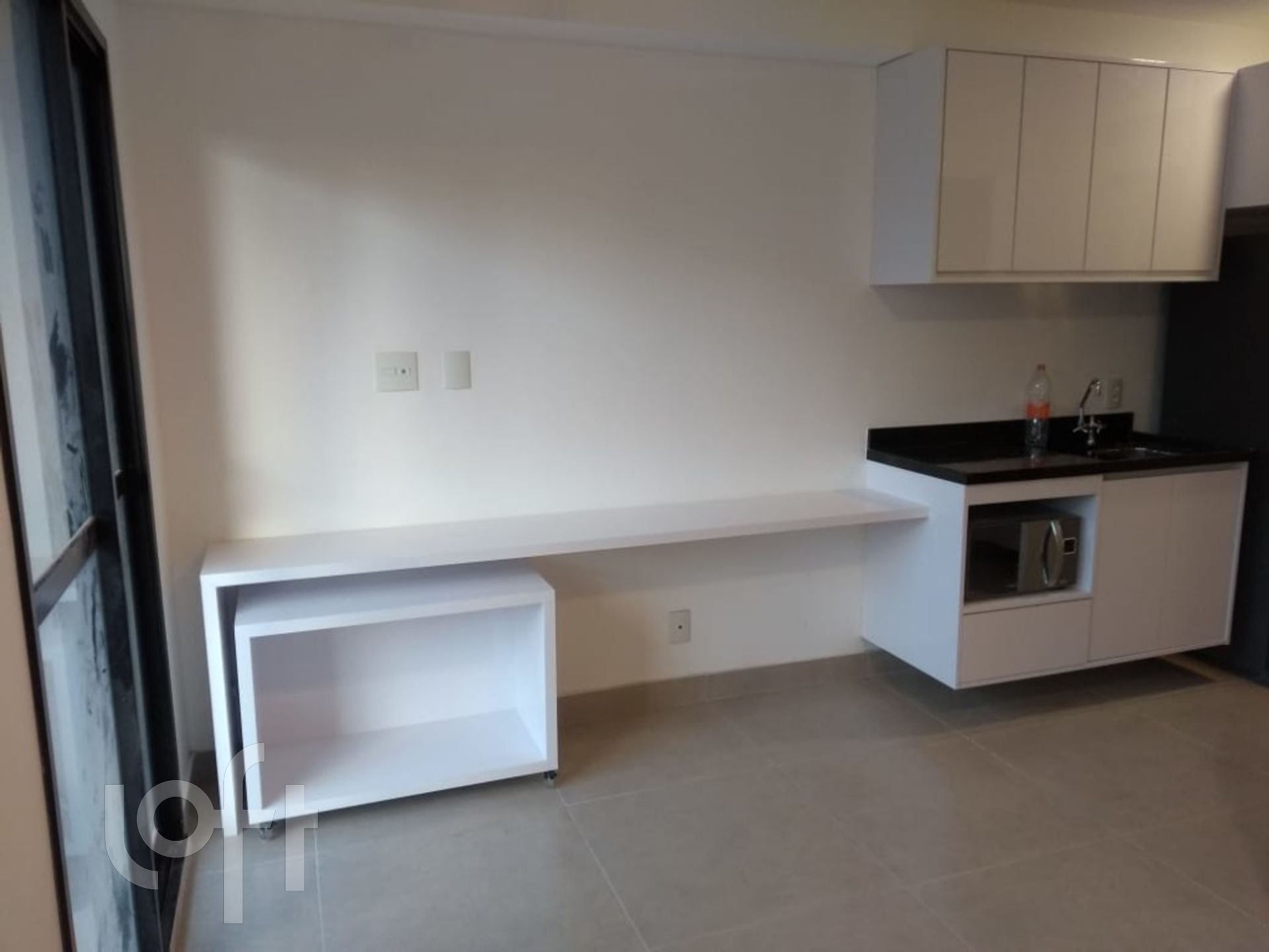 Apartamento à venda com 1 quarto, 27m² - Foto 4