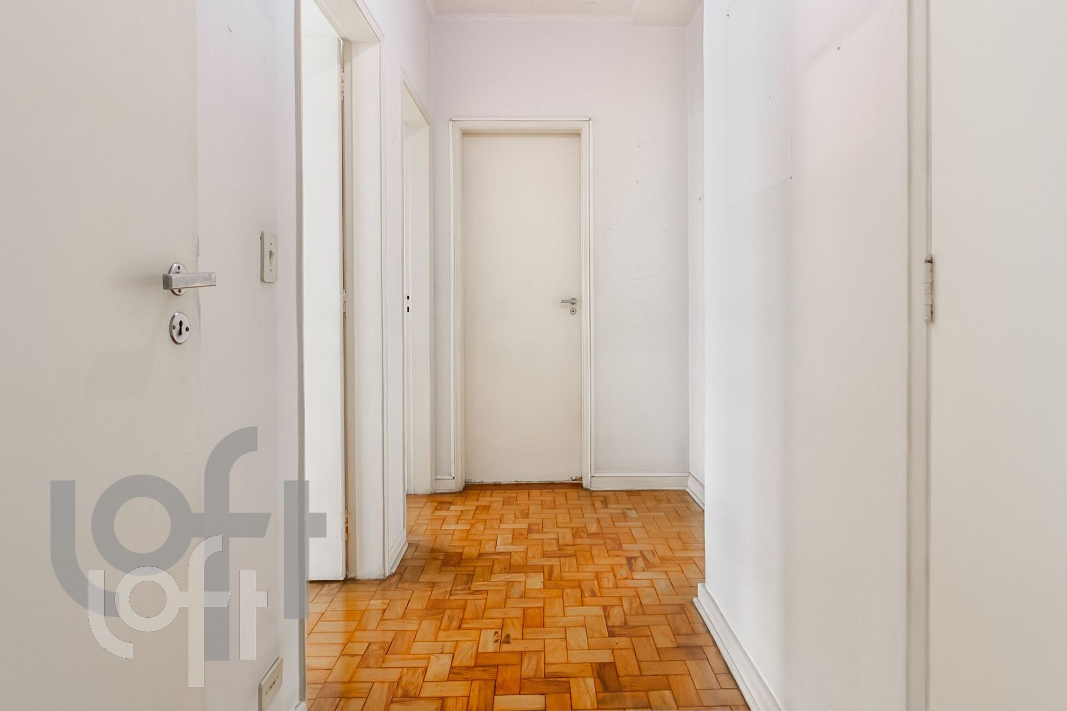 Apartamento à venda com 3 quartos, 148m² - Foto 2