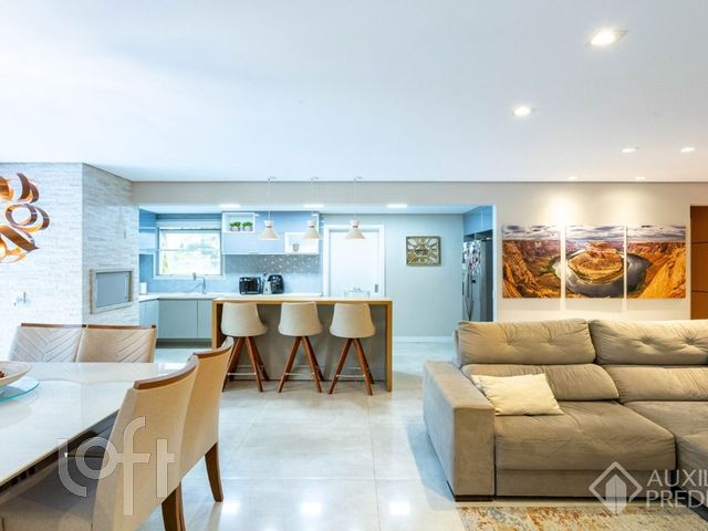 Apartamento com 178m², 3 dormitórios, 1 suíte, 3 vagas, Auxiliadora em Porto Alegre
