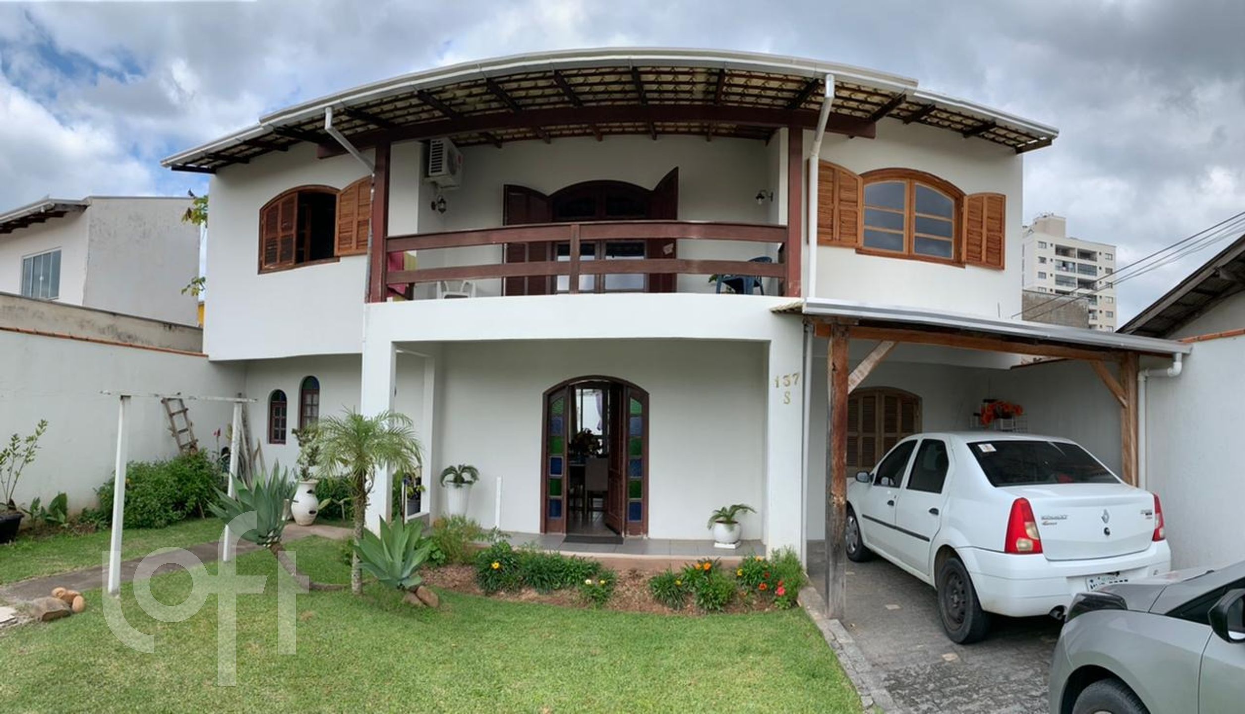 Casa Residencial com 190m², 4 quartos, 2 suítes, 3 garagens, no bairro Dom Bosco em Itajaí
