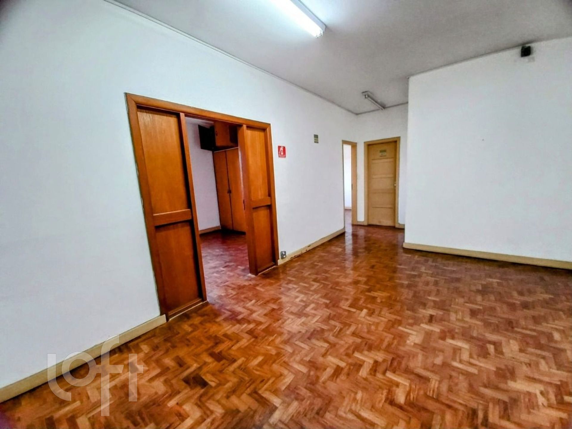 Casa à venda com 4 quartos, 1002m² - Foto 35