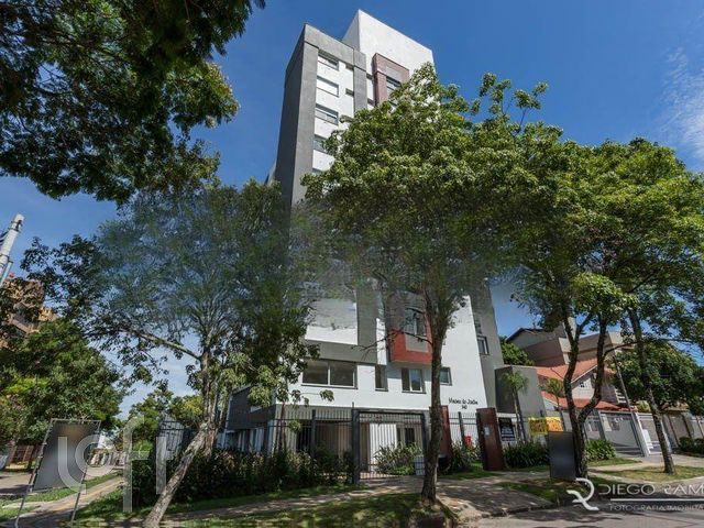 Apartamento com 84m², 2 dormitórios, 2 suítes, 2 vagas, Jardim Botânico em Porto Alegre