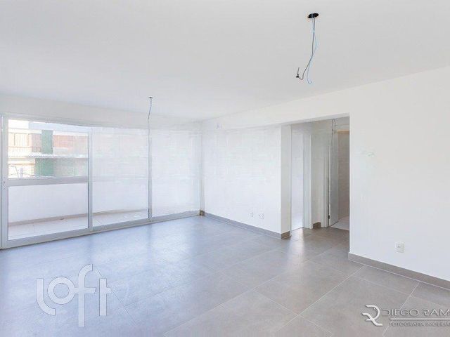 Apartamento com 84m², 2 dormitórios, 2 suítes, 2 vagas, Jardim Botânico em Porto Alegre