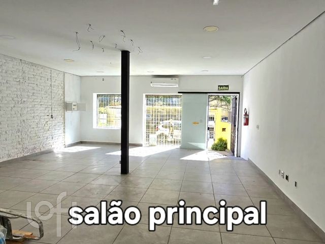 Casa com 99m², 3 dormitórios, 2 vagas, Santana em Porto Alegre