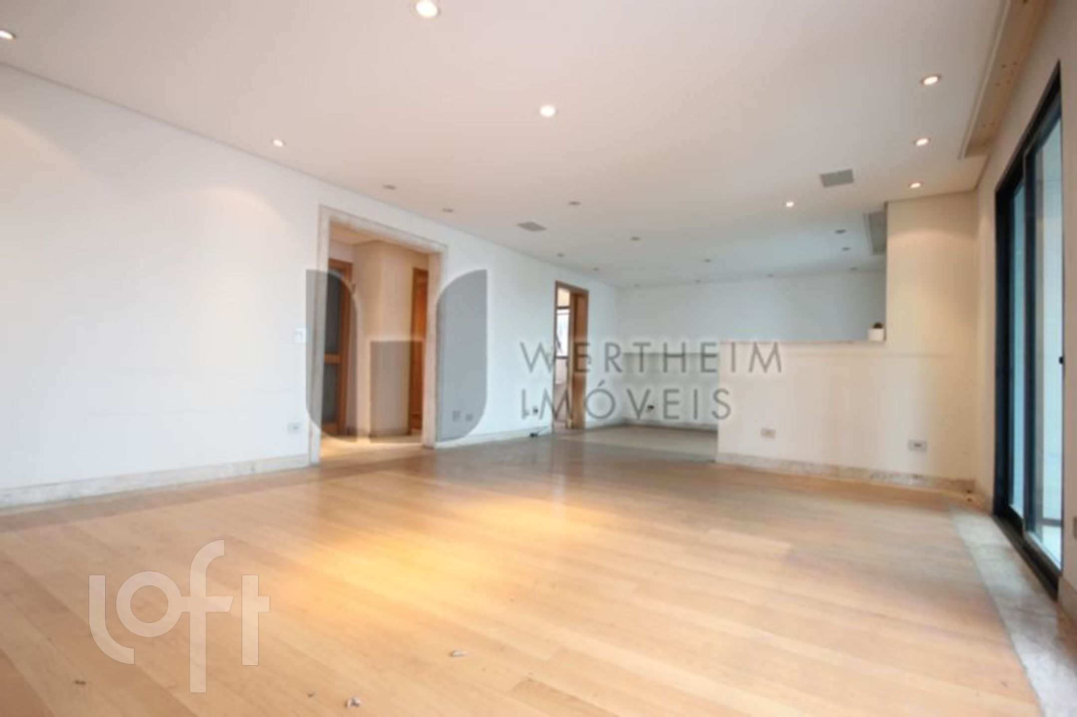 Apartamento à venda com 4 quartos, 202m² - Foto 4