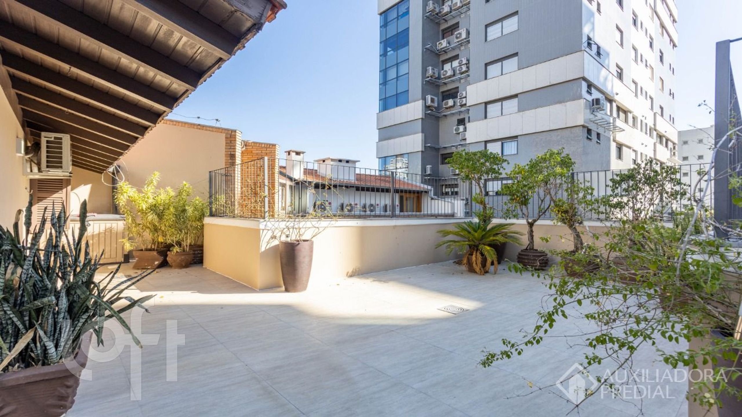 Apartamento com 337m², 3 dormitórios, 2 vagas, Bela Vista em Porto Alegre