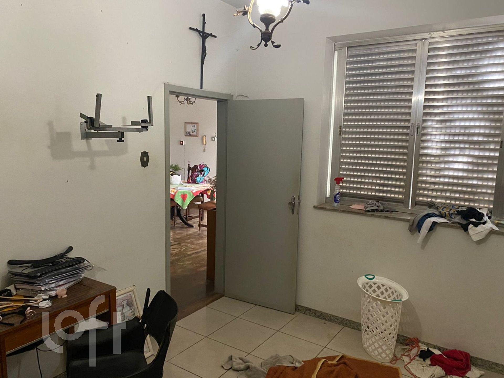 Casa à venda com 6 quartos, 250m² - Foto 17