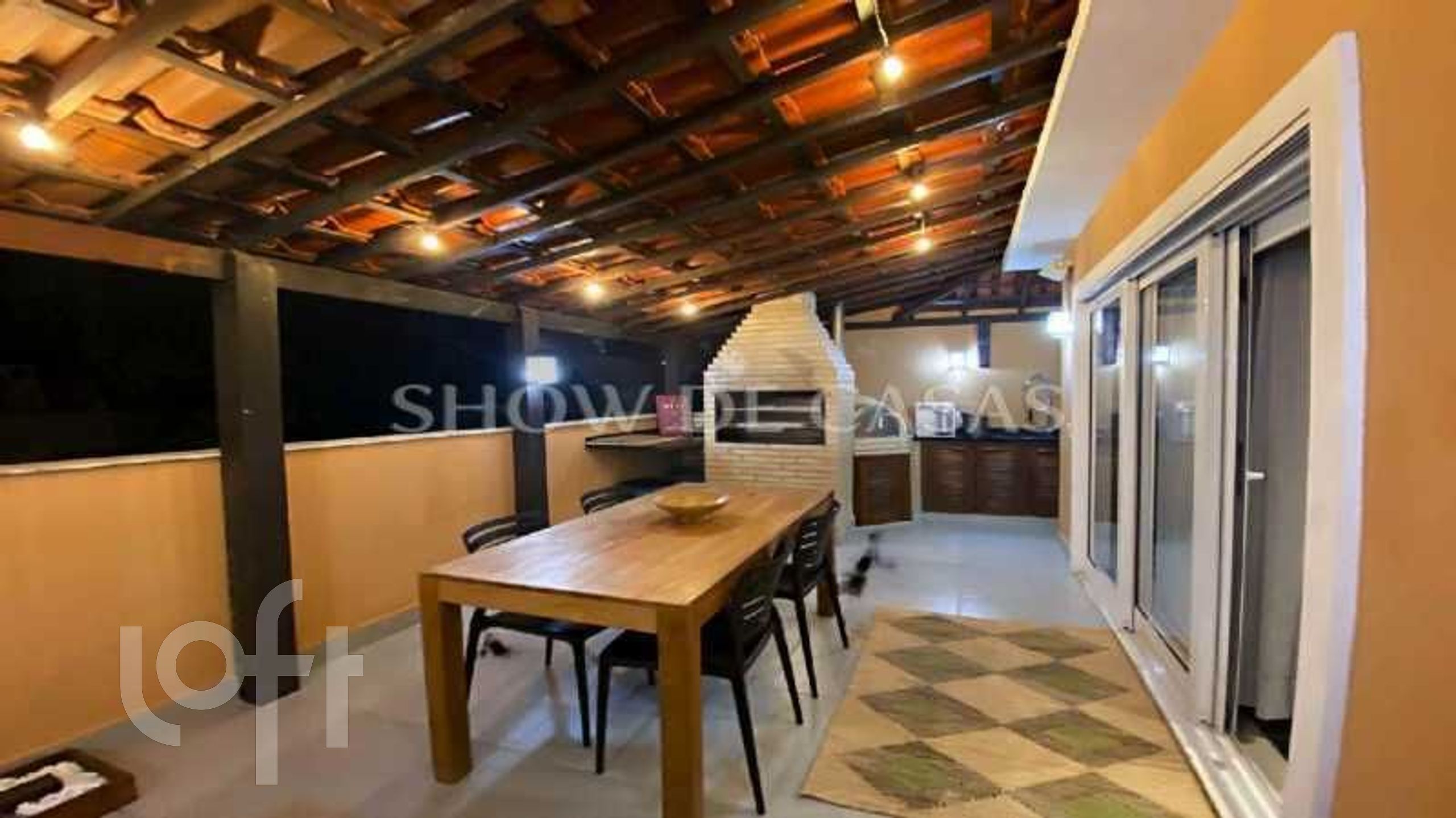 Casa à venda com 1 quarto, 180m² - Foto 4