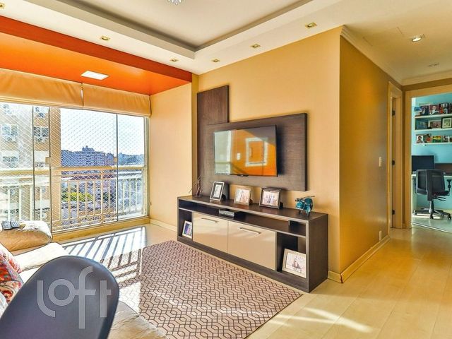 Apartamento com 75m², 3 dormitórios, 1 suíte, 1 vaga, Vila Ipiranga em Porto Alegre