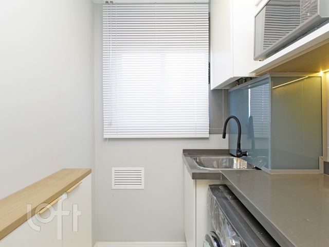 Apartamento com 60m², 2 dormitórios, 1 suíte, 1 vaga, Santana em Porto Alegre