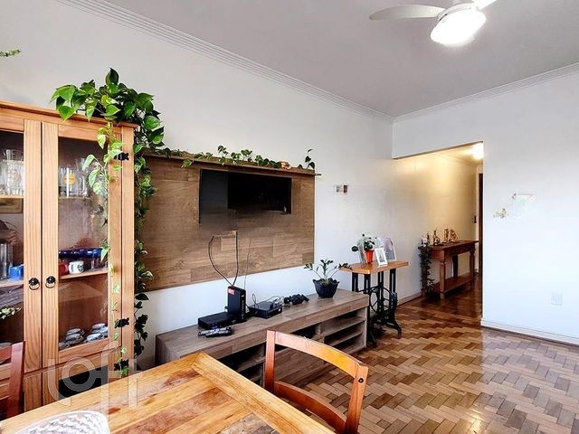 Apartamento com 77m², 2 dormitórios, 1 suíte, 1 vaga, Menino Deus em Porto Alegre