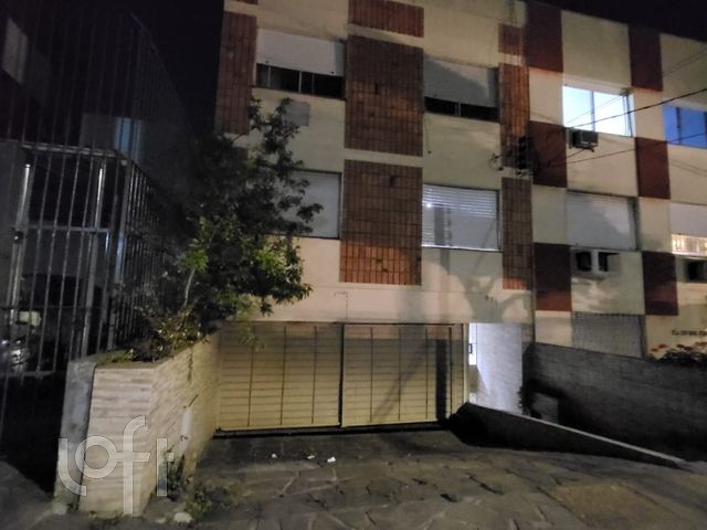 Apartamento com 72m², 2 dormitórios, 1 suíte, 1 vaga, Santa Cecília em Porto Alegre