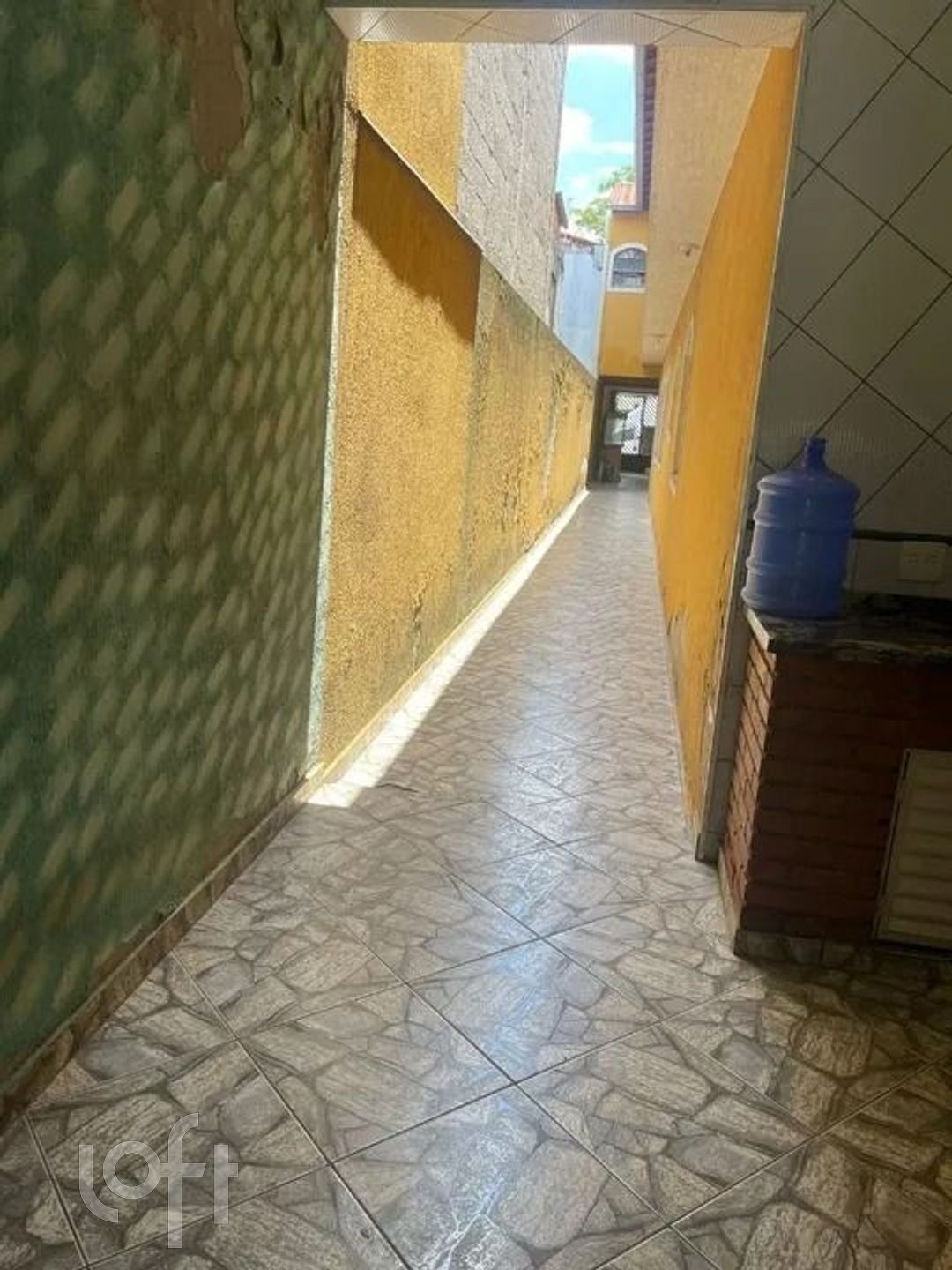 Casa à venda com 4 quartos, 250m² - Foto 14