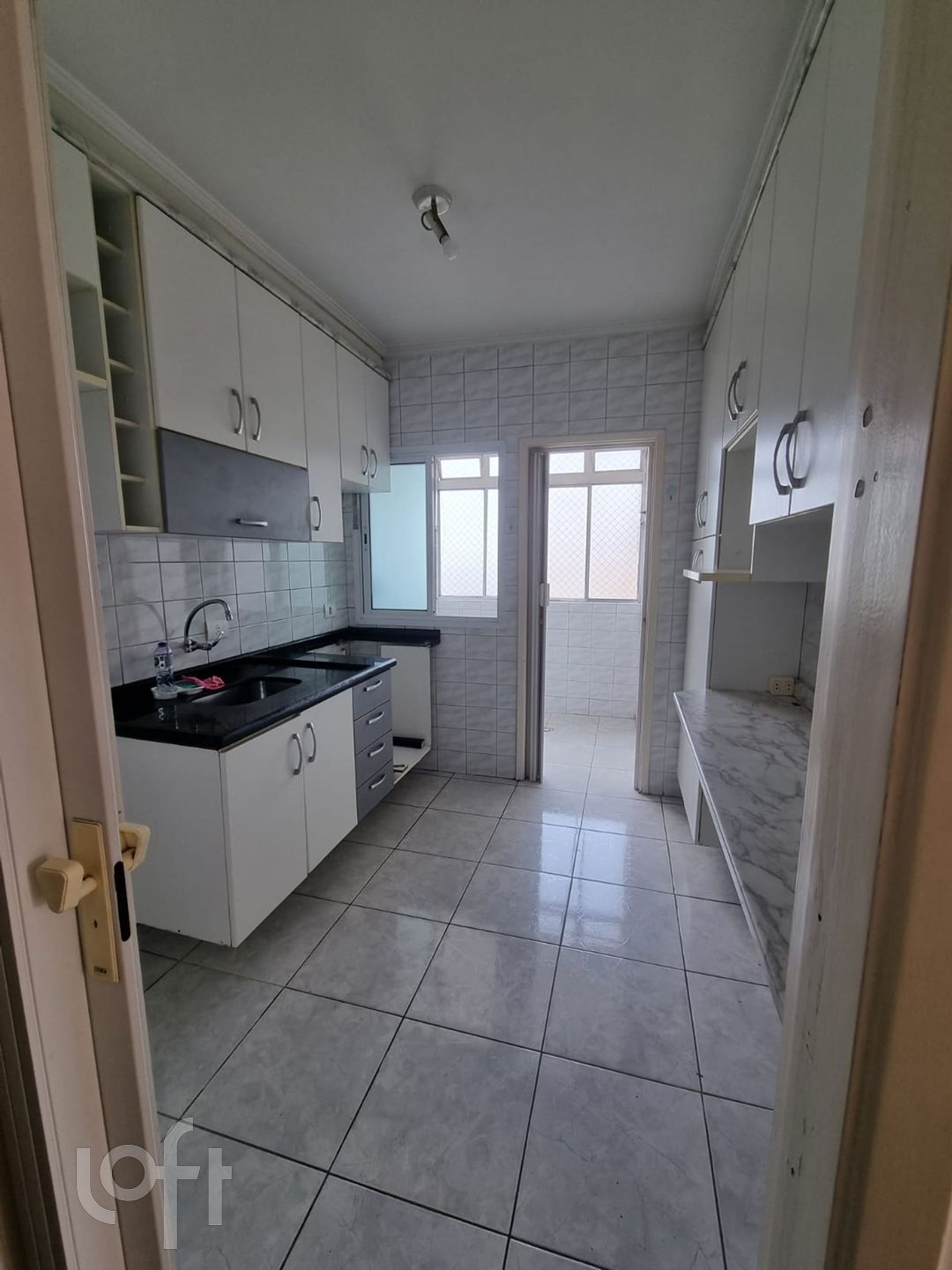 Apartamento à venda com 2 quartos, 61m² - Foto 10