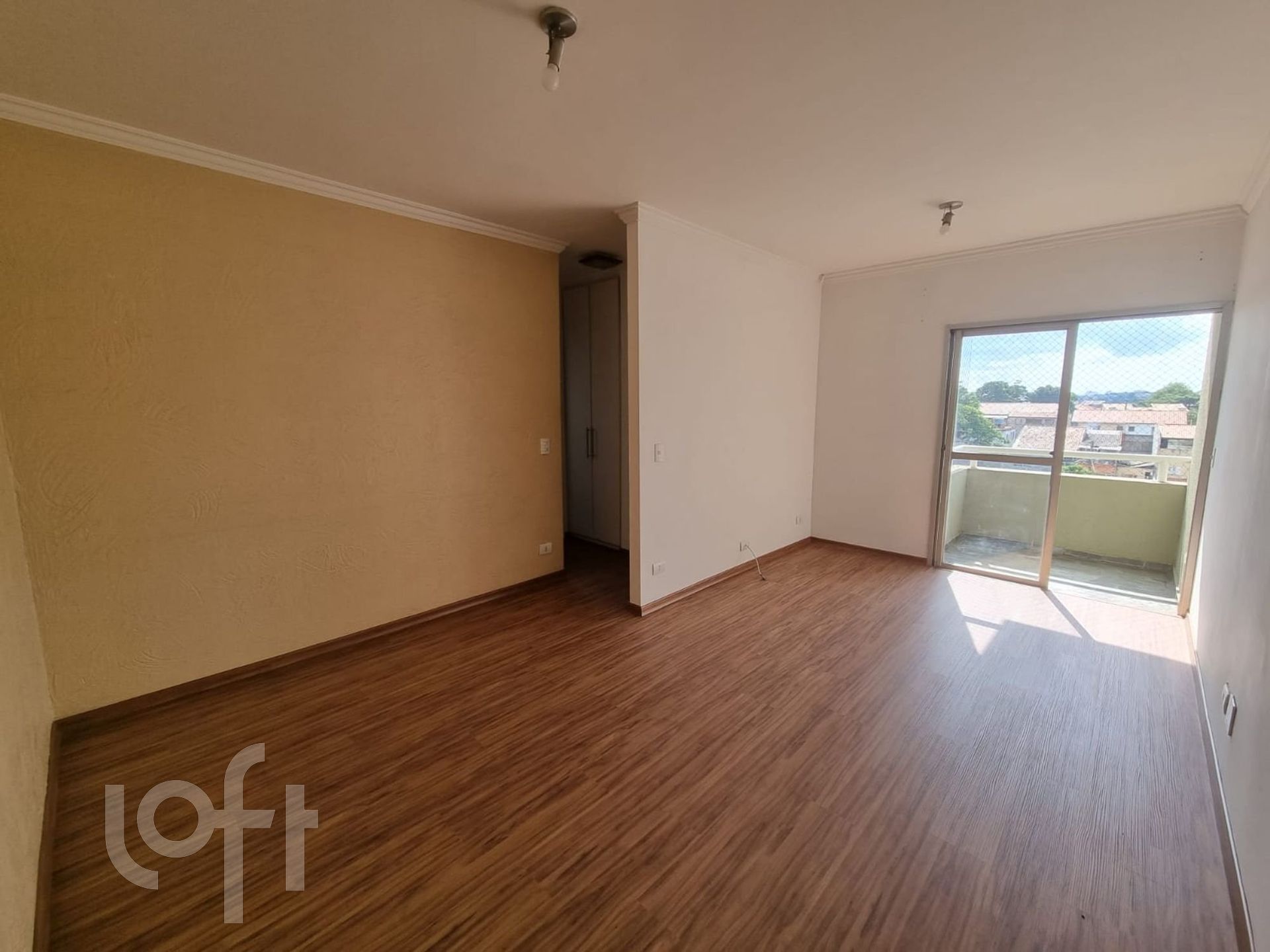 Apartamento à venda com 2 quartos, 61m² - Foto 1