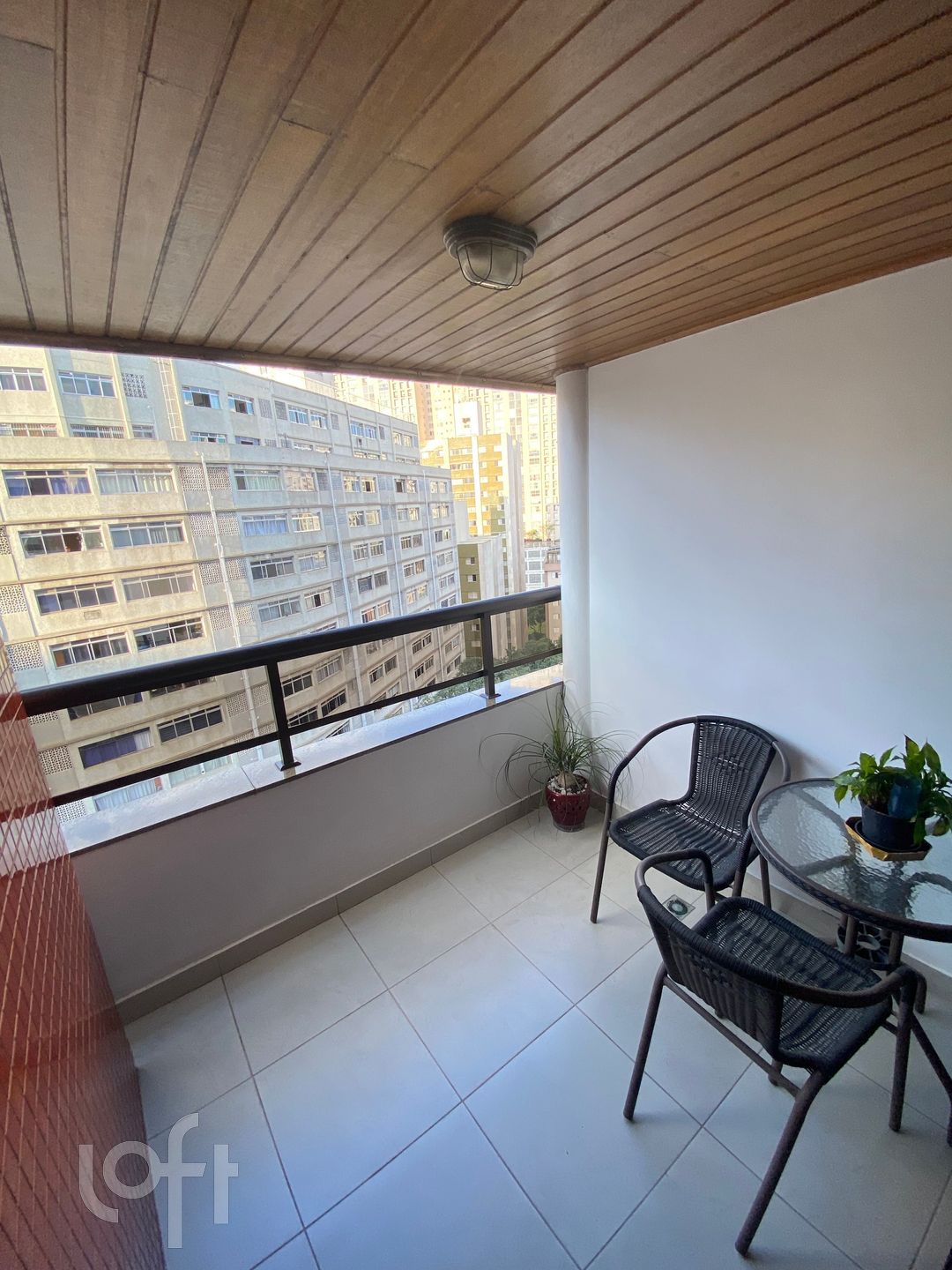 Apartamento à venda com 2 quartos, 70m² - Foto 4