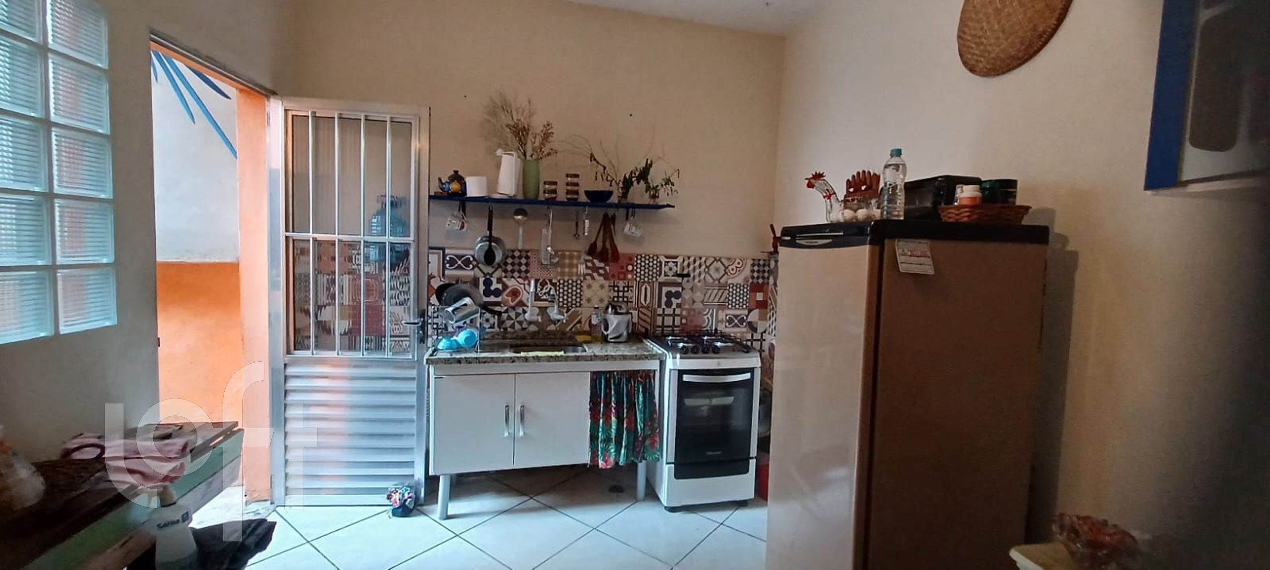 Casa à venda com 3 quartos, 90m² - Foto 4