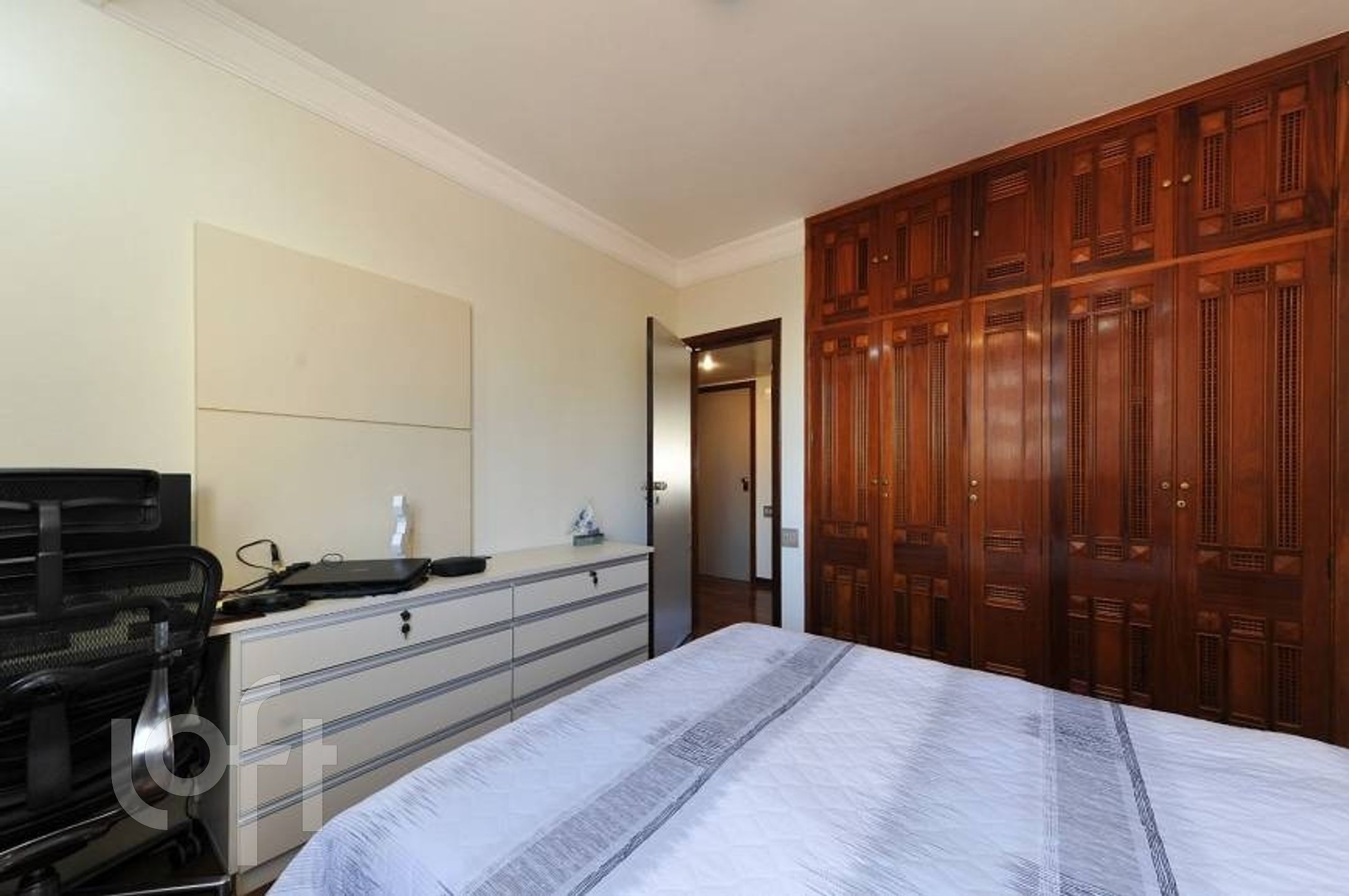 Apartamento à venda com 3 quartos, 194m² - Foto 11