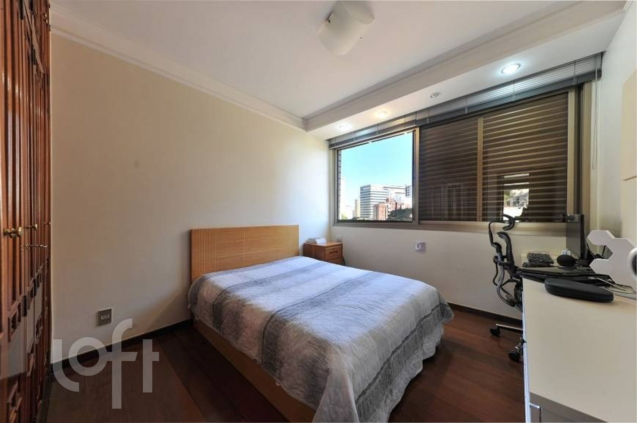 Apartamento à venda com 3 quartos, 194m² - Foto 15