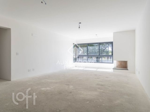 Apartamento com 113m², 3 dormitórios, 1 suíte, 2 vagas, Três Figueiras em Porto Alegre