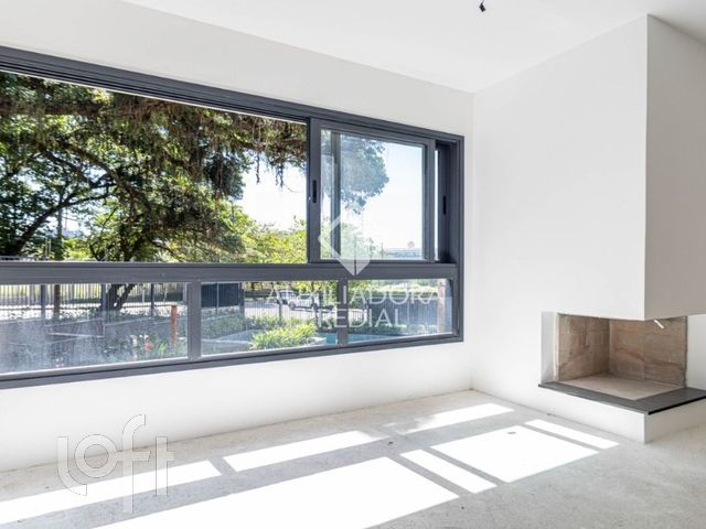 Apartamento com 113m², 3 dormitórios, 1 suíte, 2 vagas, Três Figueiras em Porto Alegre