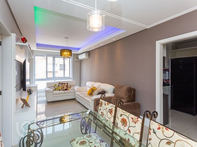 Apartamento com 107m², 3 dormitórios, 1 suíte, Rio Branco em Porto Alegre