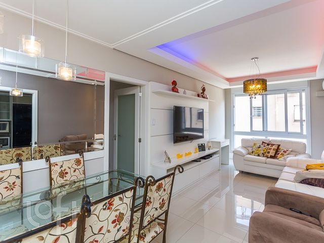 Apartamento com 107m², 3 dormitórios, 1 suíte, Rio Branco em Porto Alegre